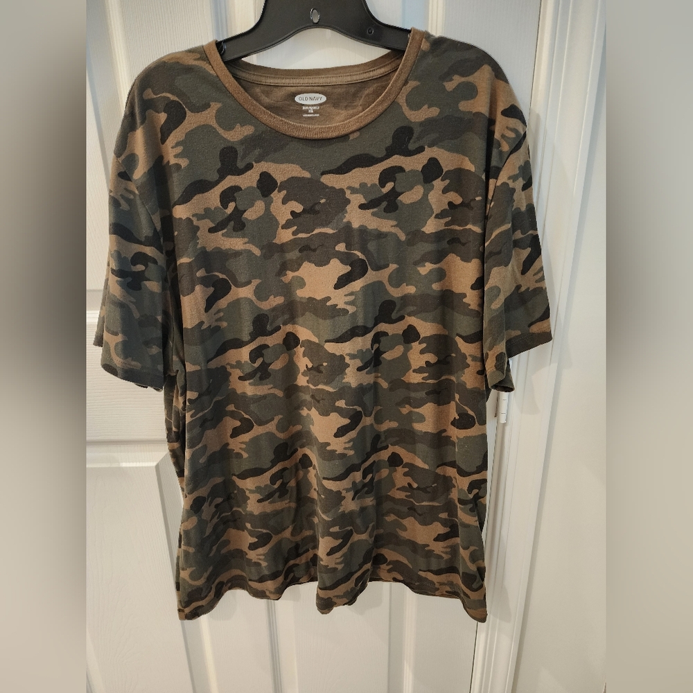 Men's Old Navy Green Camouflage T-shirt Size XXL